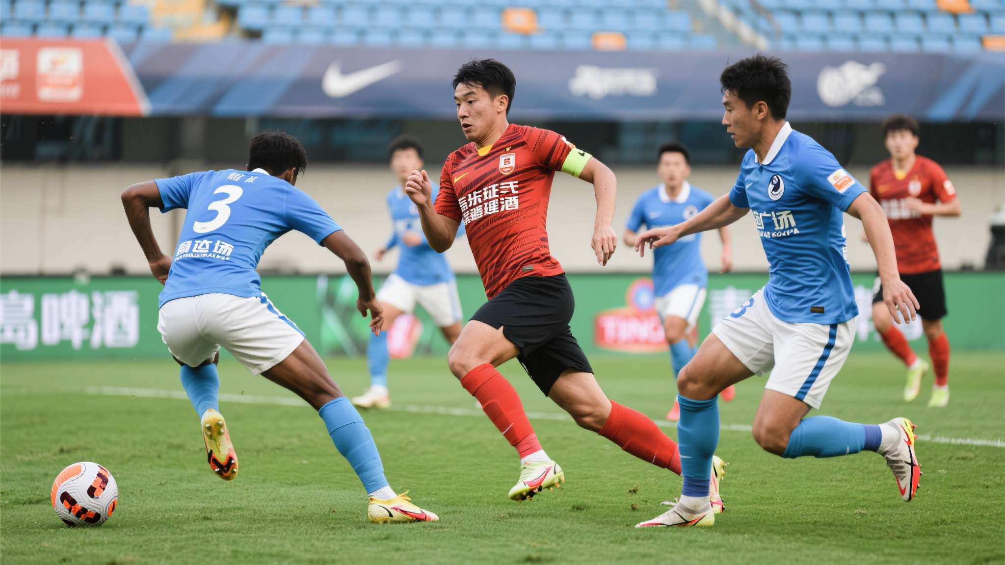 丢3球标配,李国旭执着高位逼抢 大连下场防线中甲级 双星需容错 丢3球标配,李国旭执着高位逼抢 大连下场防线中甲级 双星需容错
